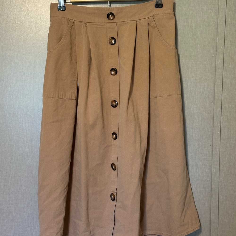 Elegant Button-Down A-Line Skirt in Tan